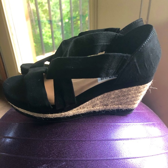 Bamboo Wedges - Picture 1 of 4